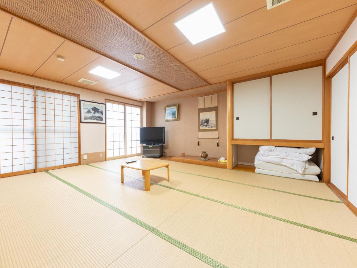 Ryosou Minatosou Joetsu Hotel Kültér fotó